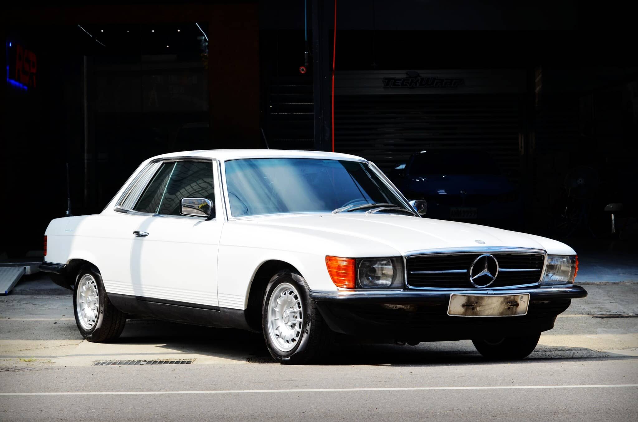 Mercedes-Benz R107 - Motor89